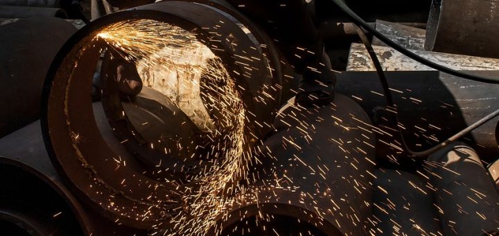 découvrez tout sur la puissance des machines à souder pour choisir l'appareil adapté à vos besoins de soudage.